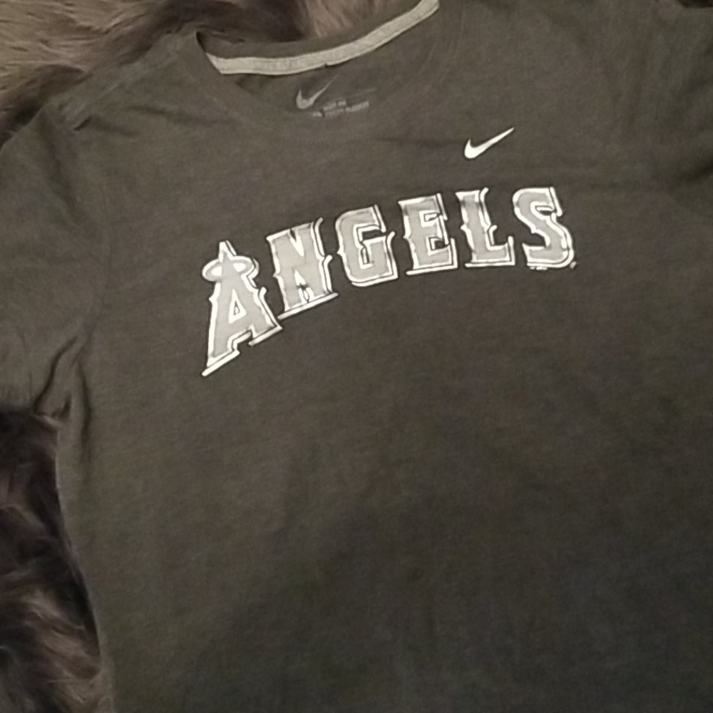 Nike, Angel's Tee